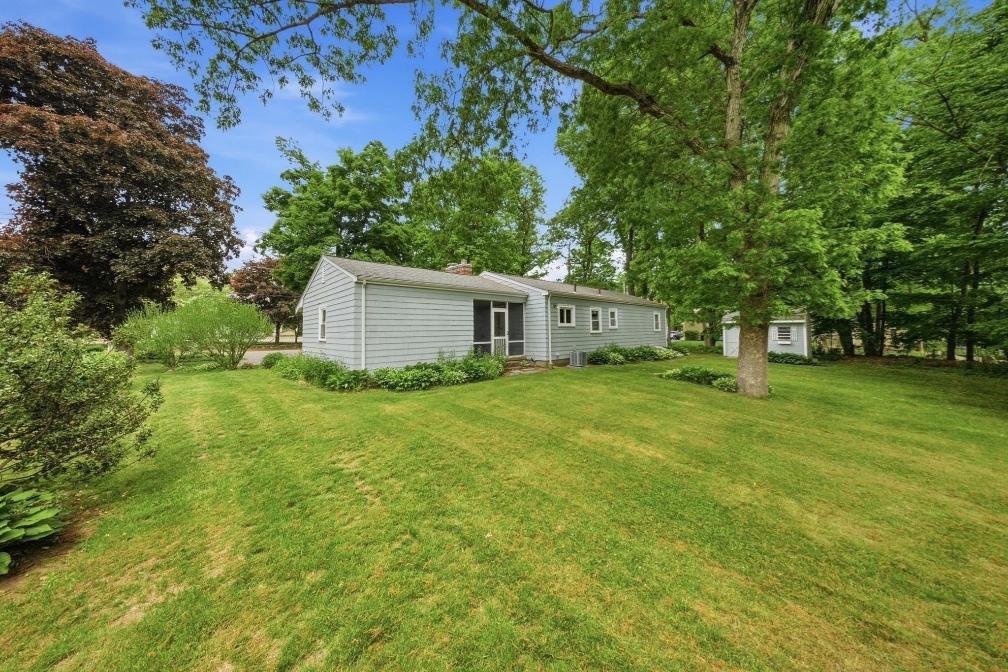 209 Mount Hope St Property Photo 18