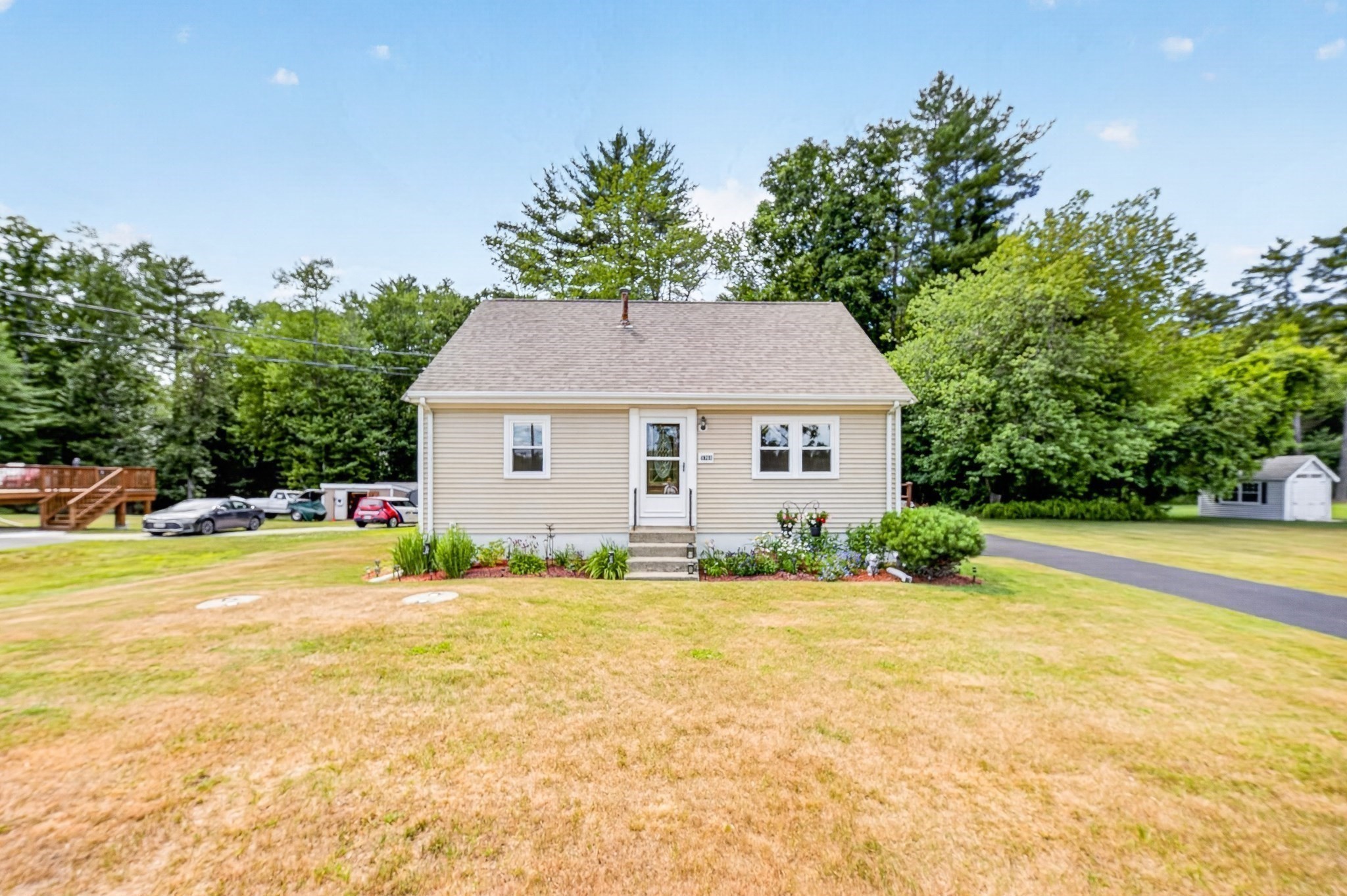 1761 Washington St Property Photo 3