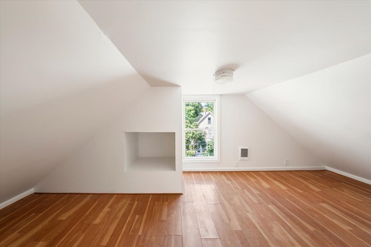 92 Alexander St Property Photo 22