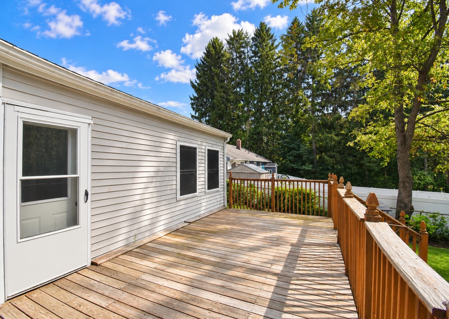 58 Cabot St Property Photo 7