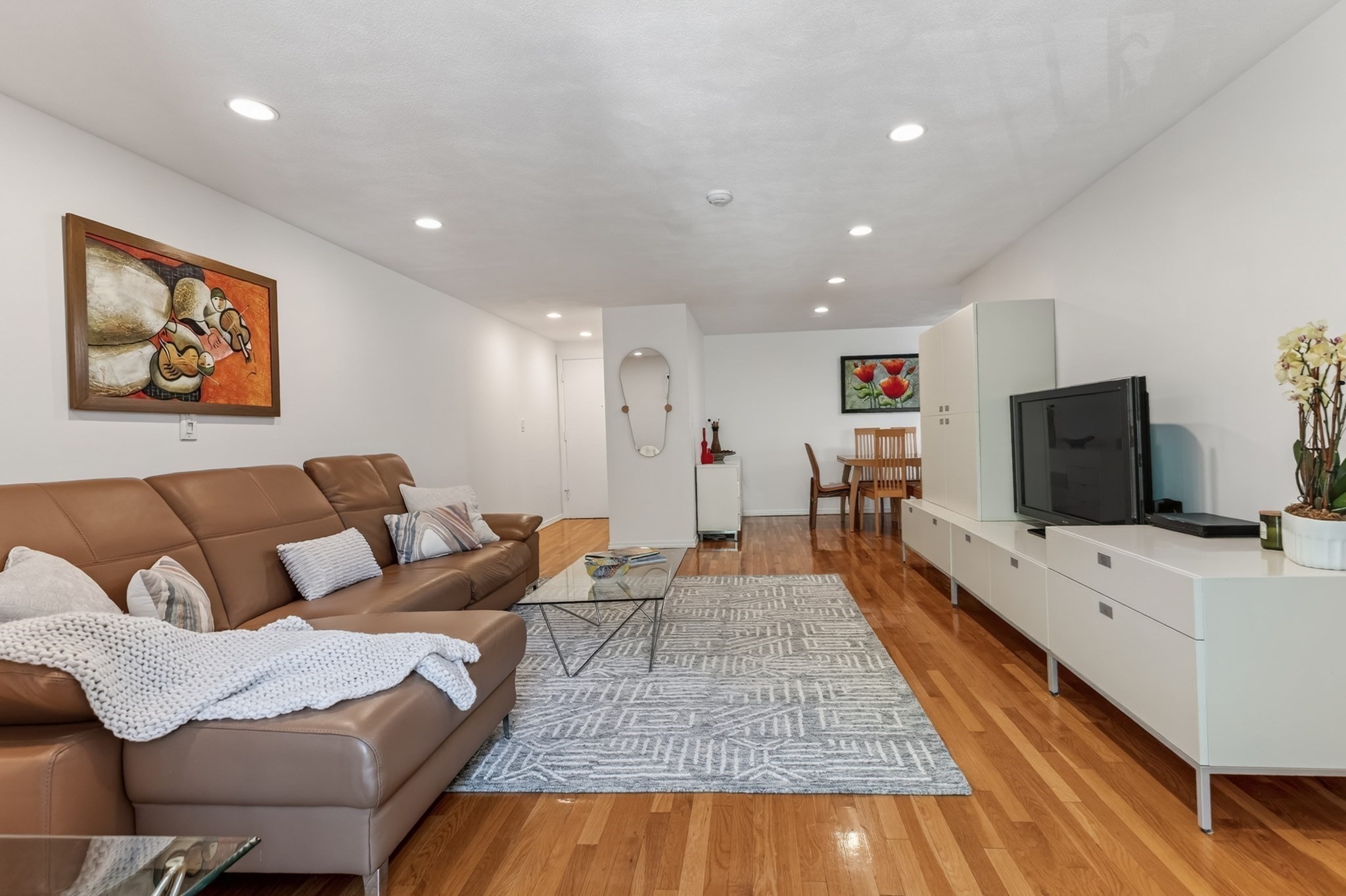 131 Pierce St # 304 Property Photo 1