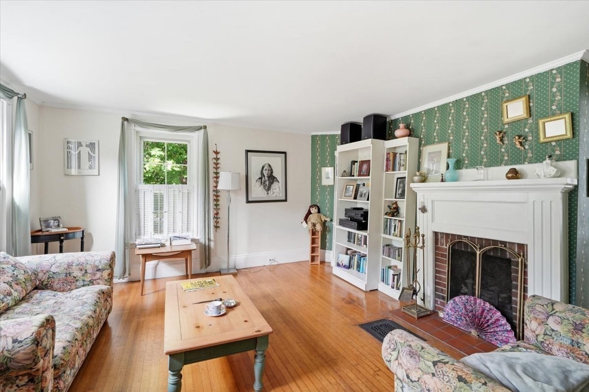 45 Summer Street Property Photo 3