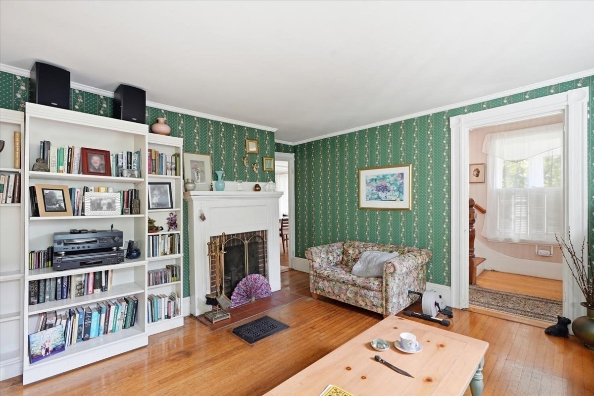 45 Summer Street Property Photo 4