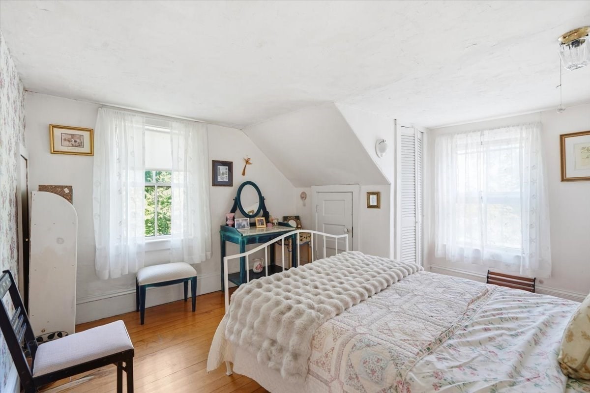 45 Summer Street Property Photo 9