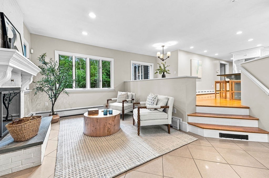 8 Lebaron Way Property Photo 3