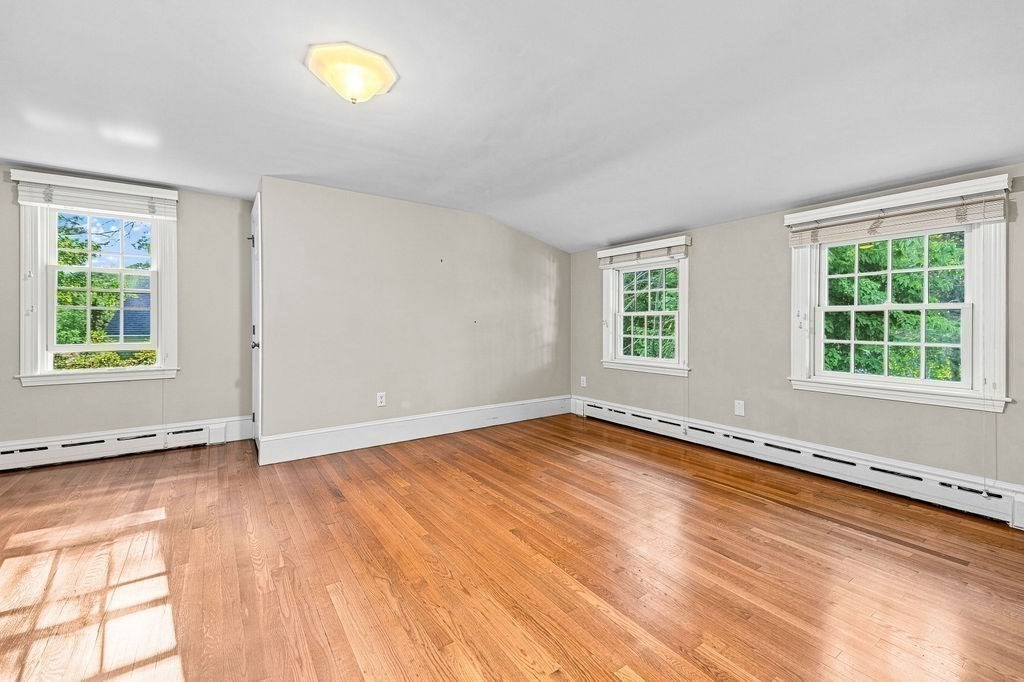 8 Lebaron Way Property Photo 27