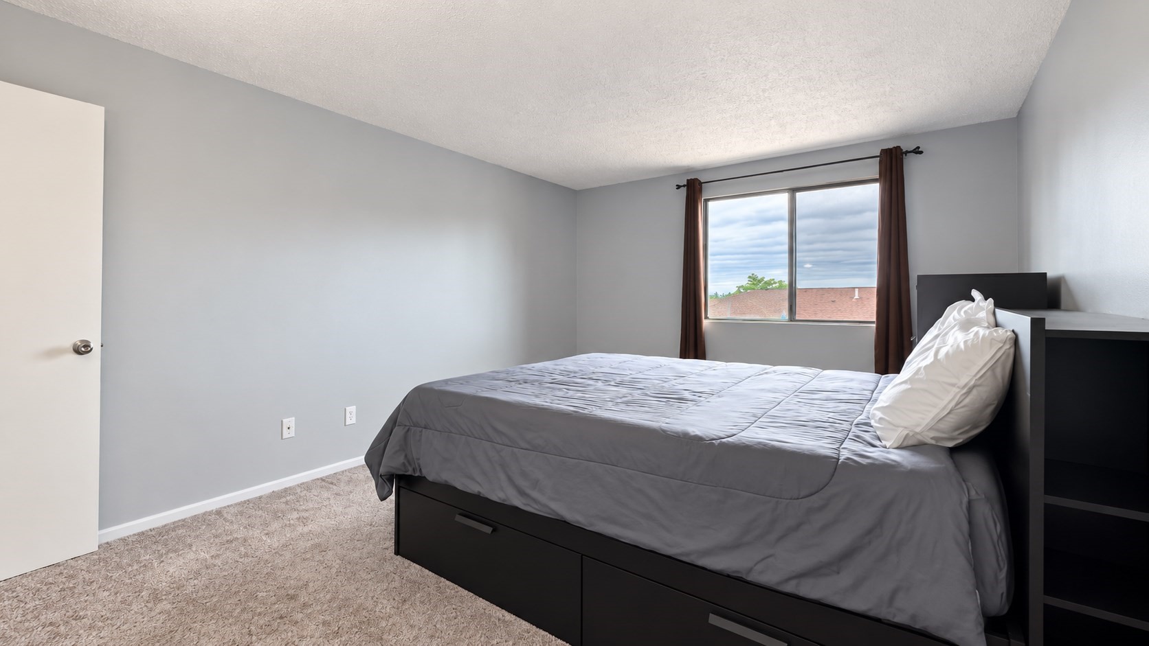 545 Calef Rd # 23 Property Photo 16