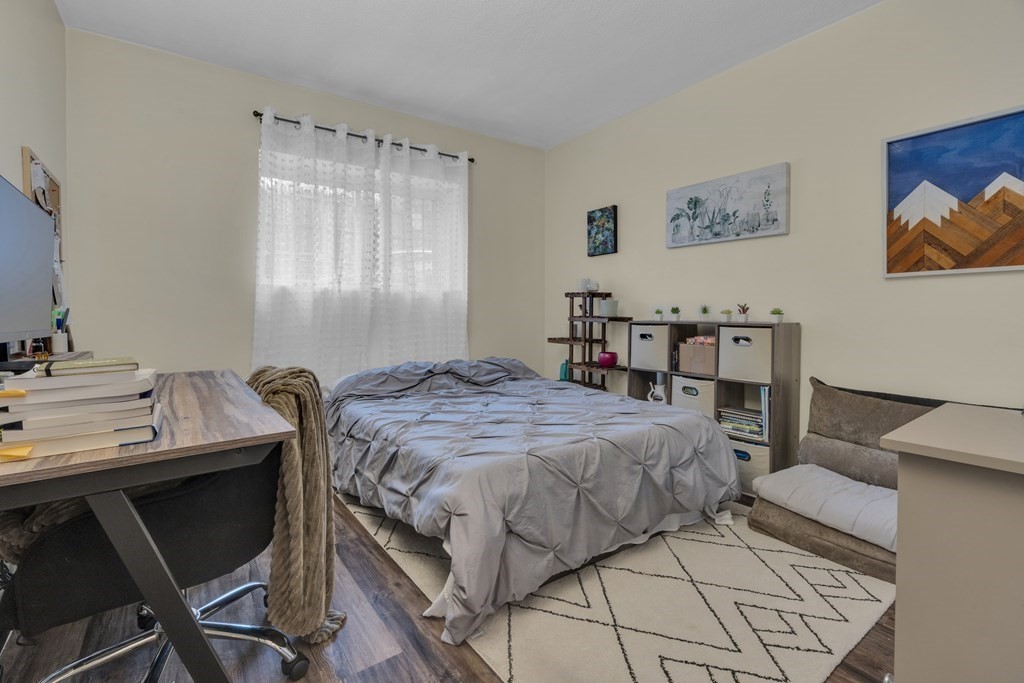 10 Scottfield Rd # 2 Property Photo 8