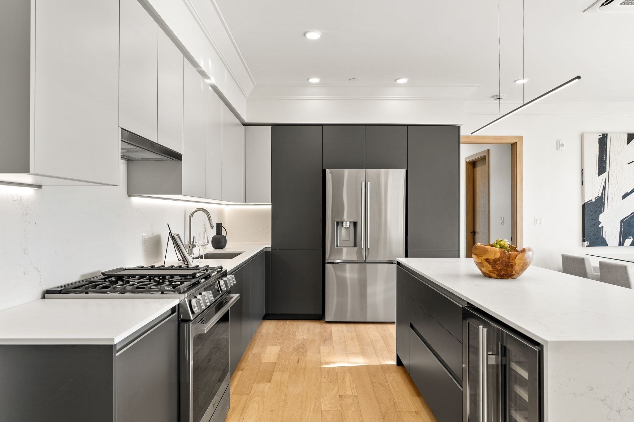 388 Washington Street # 404 Property Photo 4