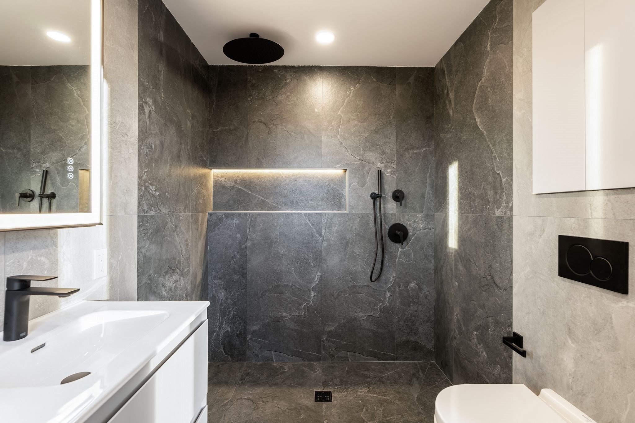 388 Washington Street # 404 Property Photo 17