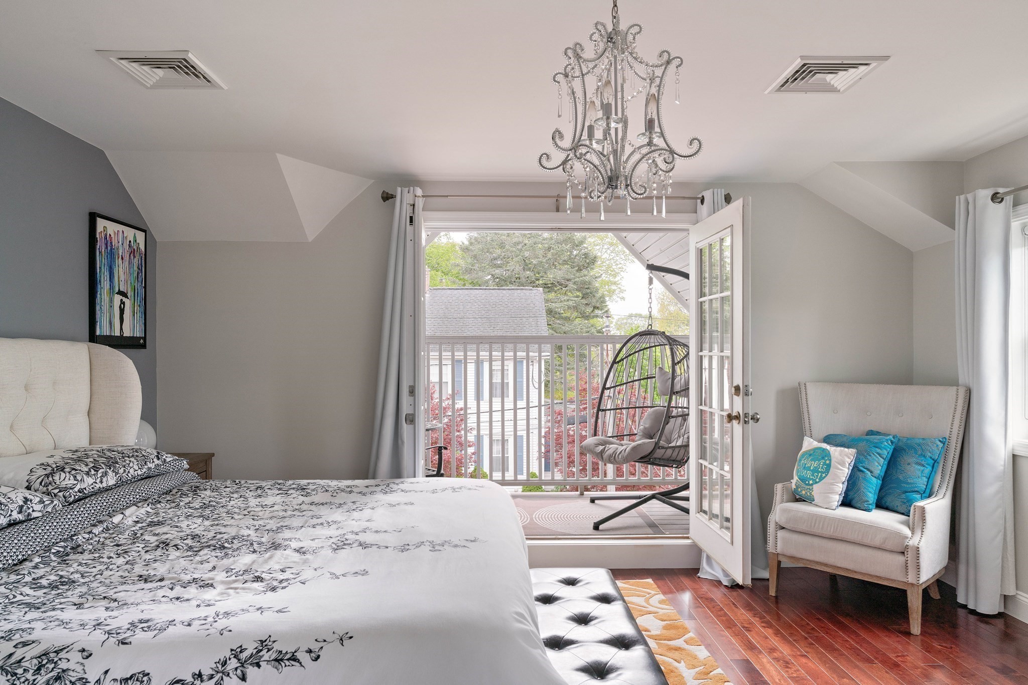 465 Washington Street Property Photo 11