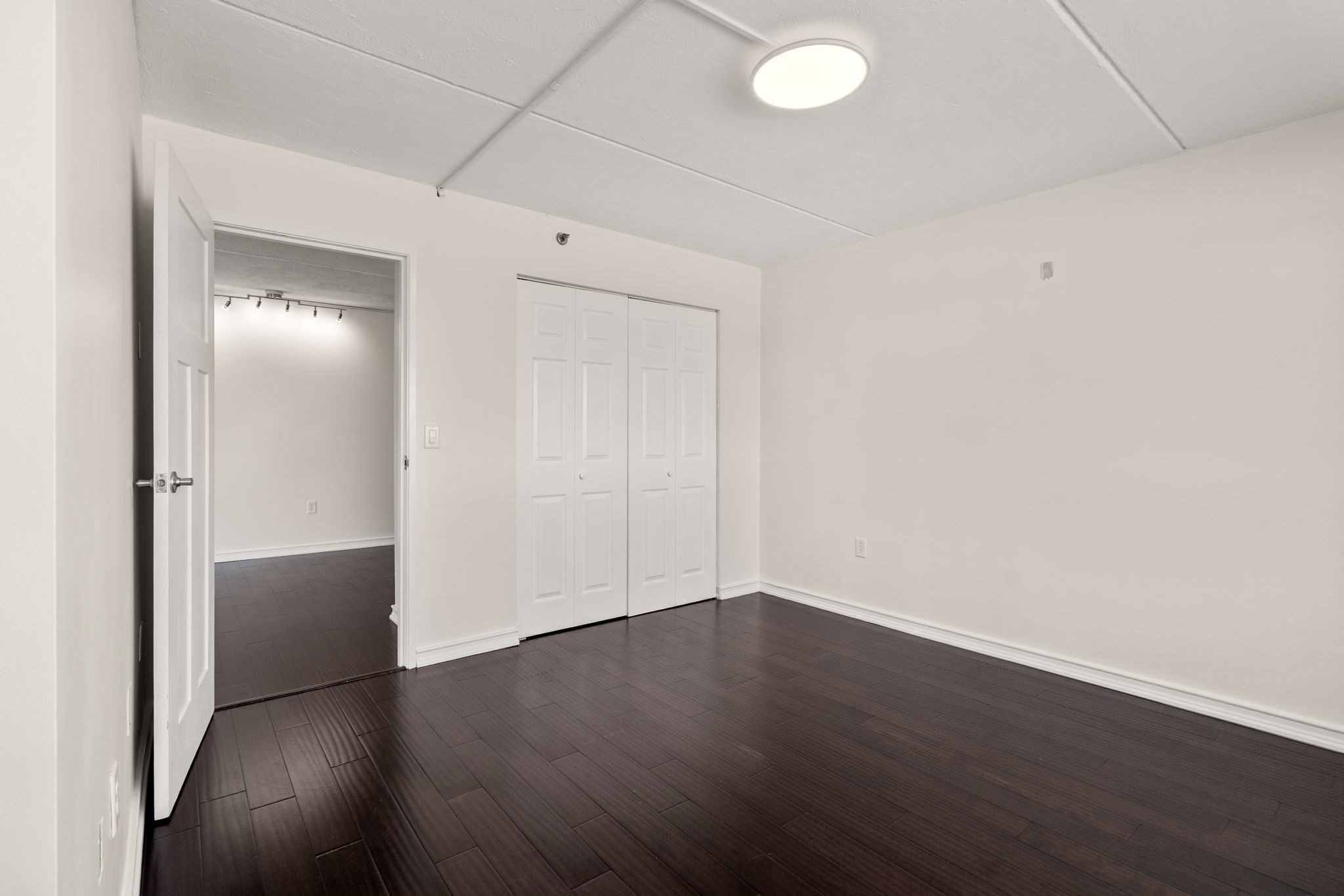 200 Cove Way # 1012 Property Photo 13