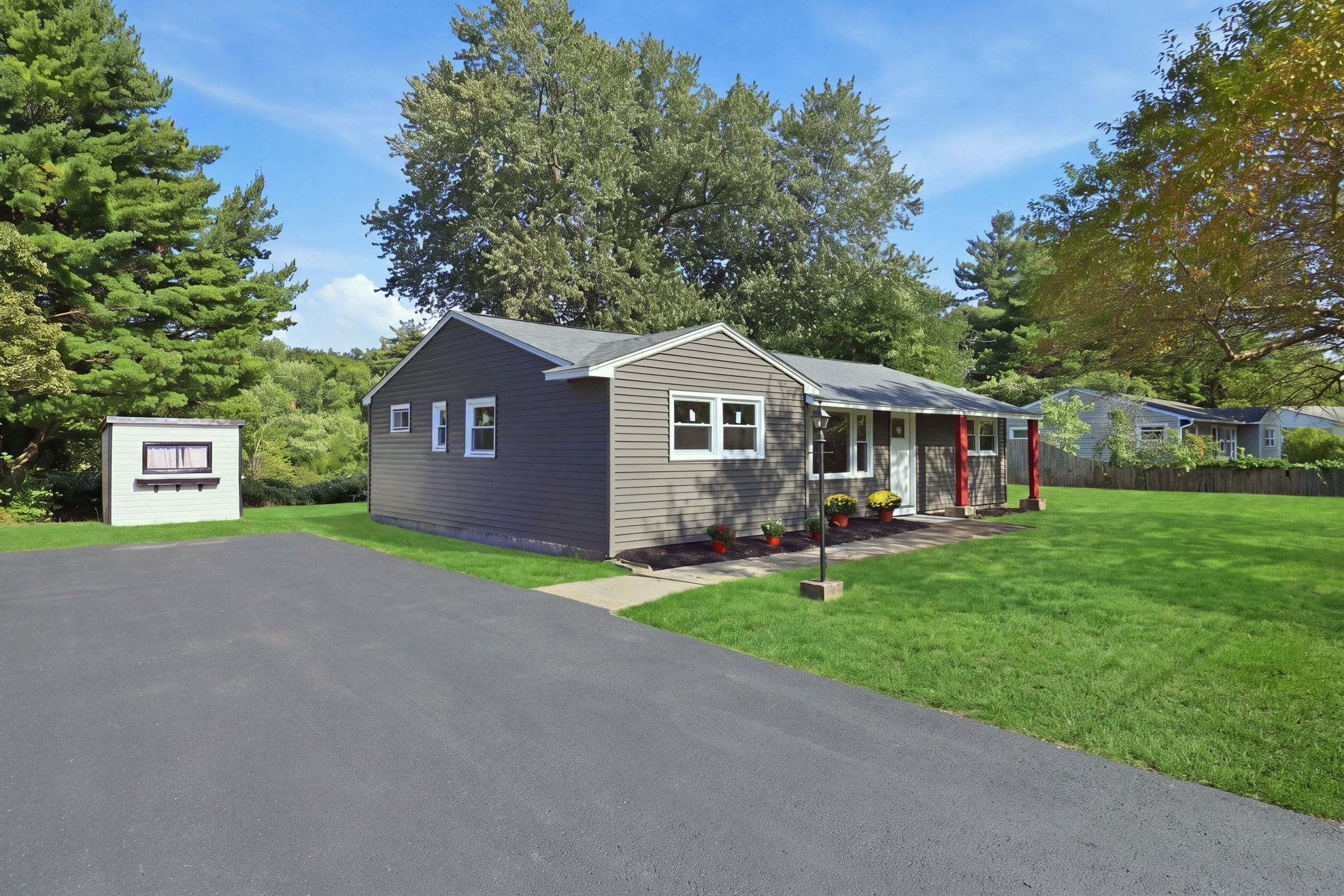 243 Shady Brook Ln Property Photo 2