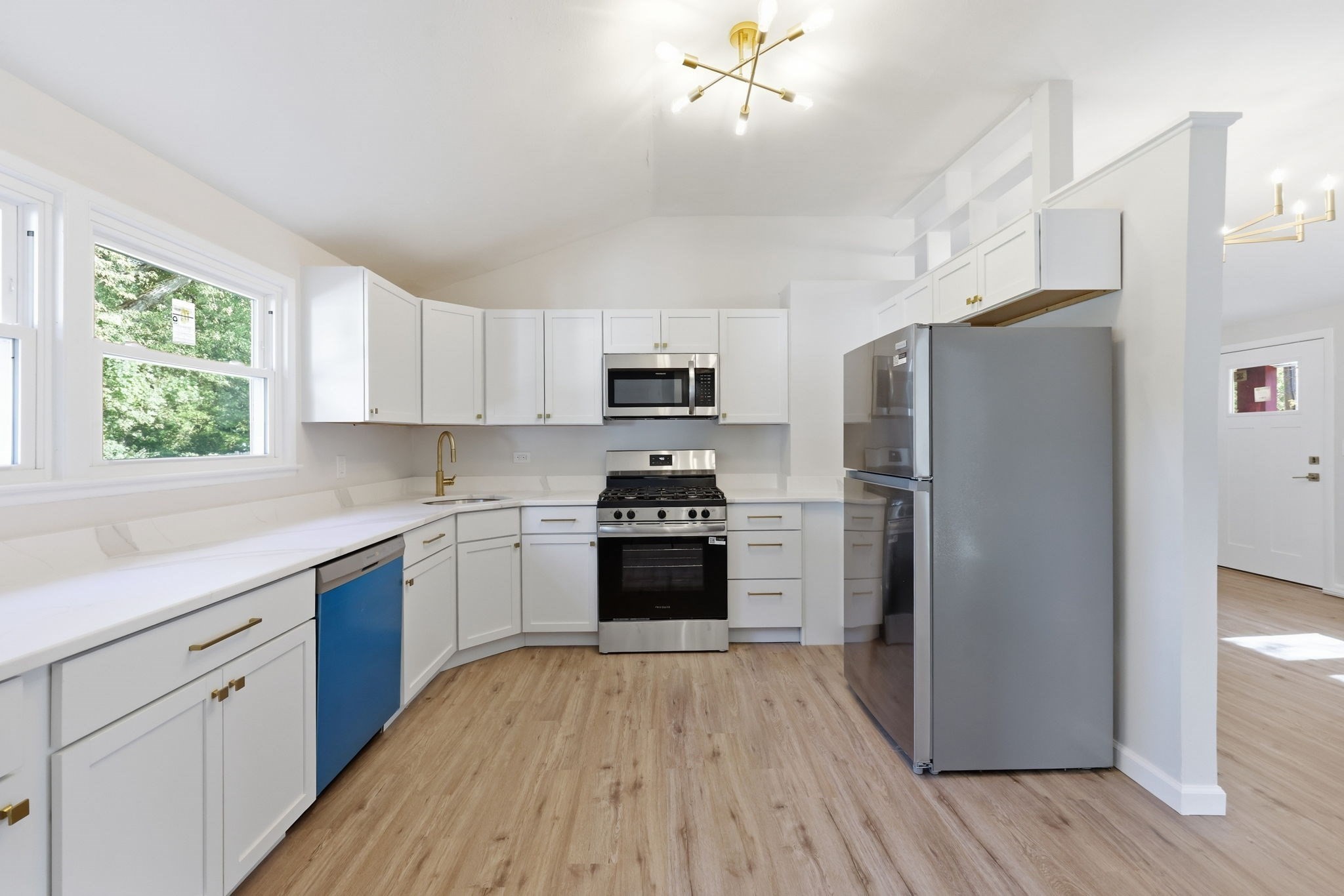 243 Shady Brook Ln Property Photo 16