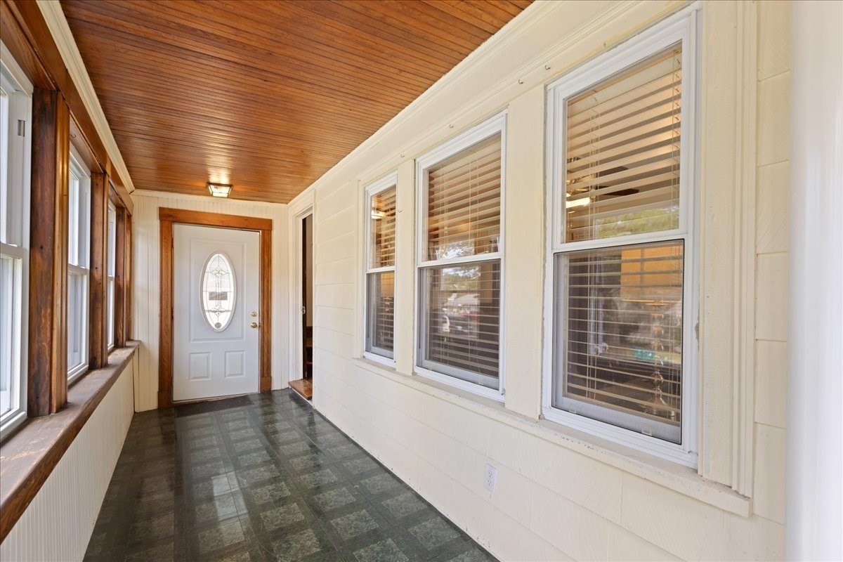 66 Edgemere Rd Property Photo 4