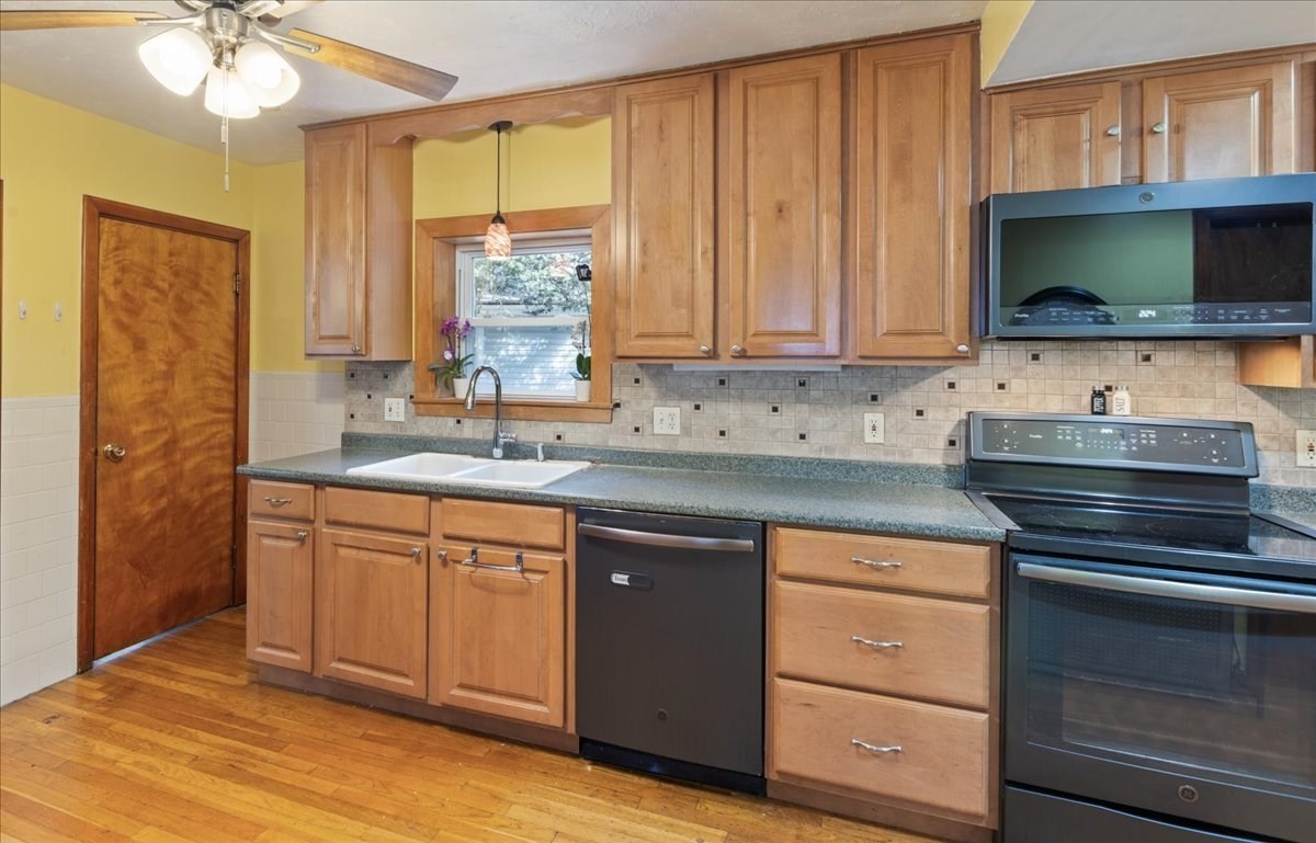 66 Edgemere Rd Property Photo 14