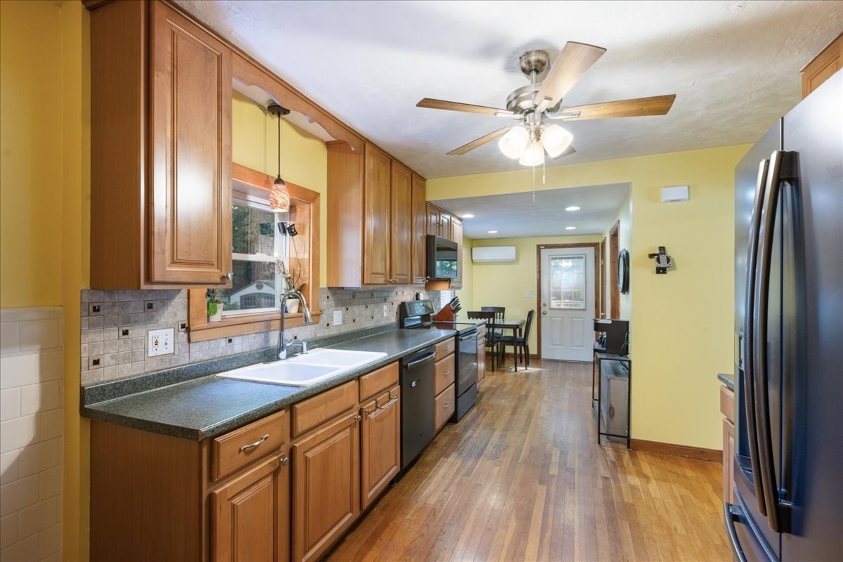 66 Edgemere Rd Property Photo 16