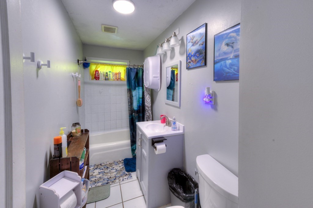 279 Hamilton St Property Photo 9
