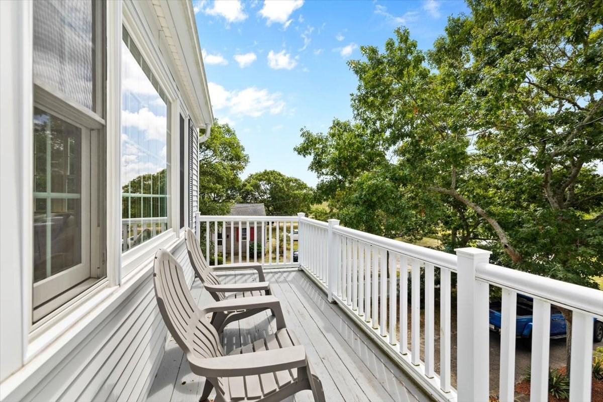 32 Niagara Lane Property Photo 9