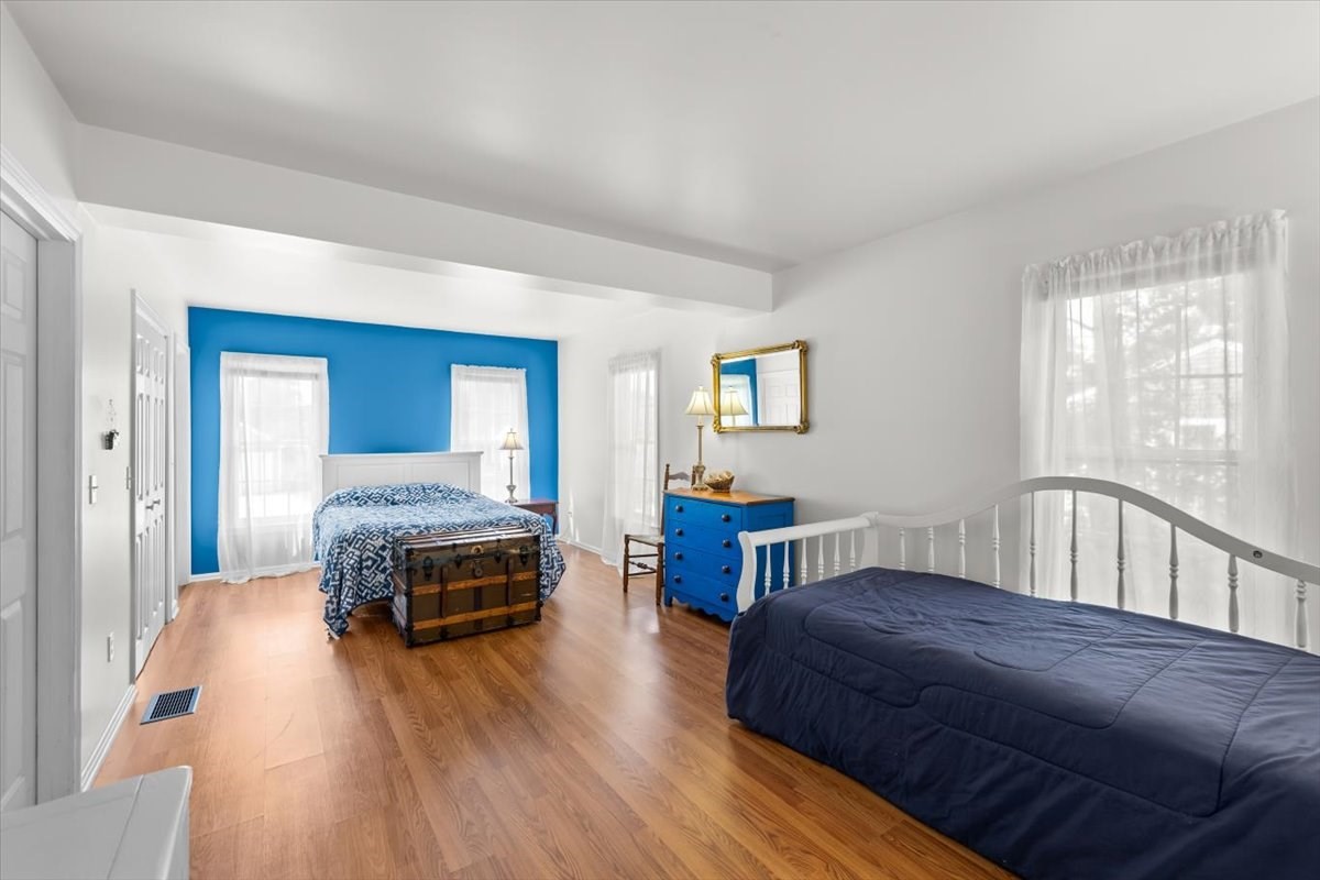 32 Niagara Lane Property Photo 13