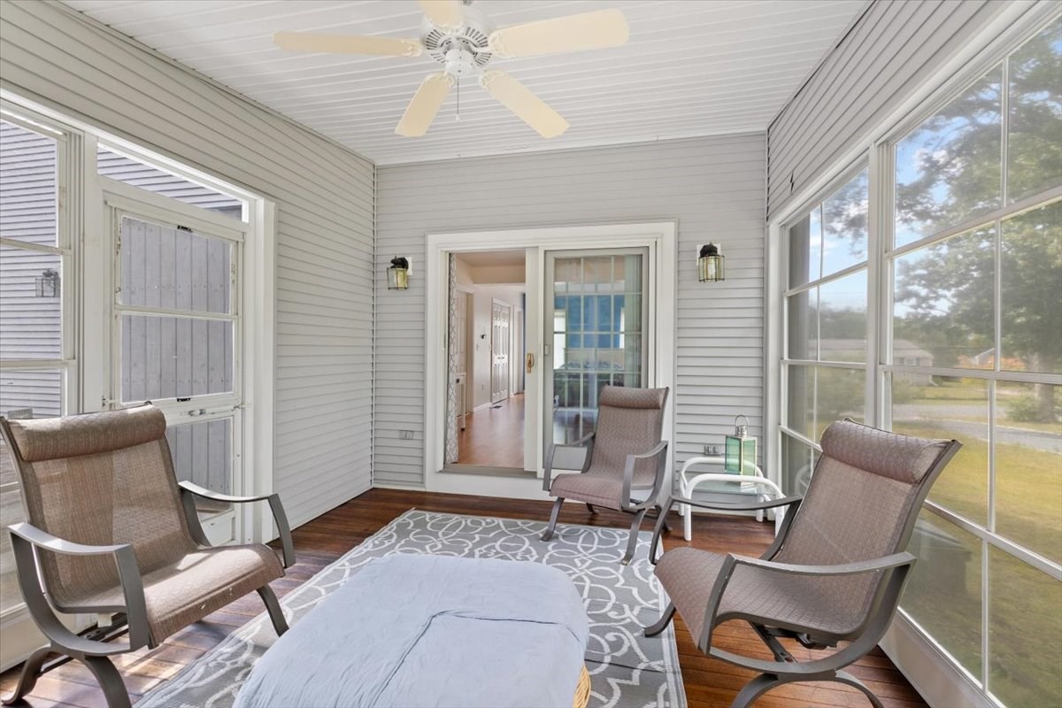 32 Niagara Lane Property Photo 14