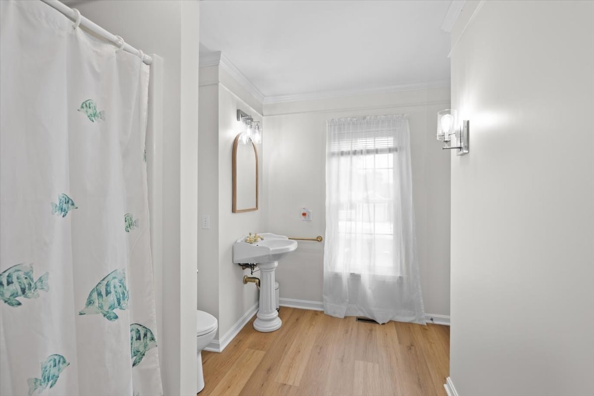 32 Niagara Lane Property Photo 16