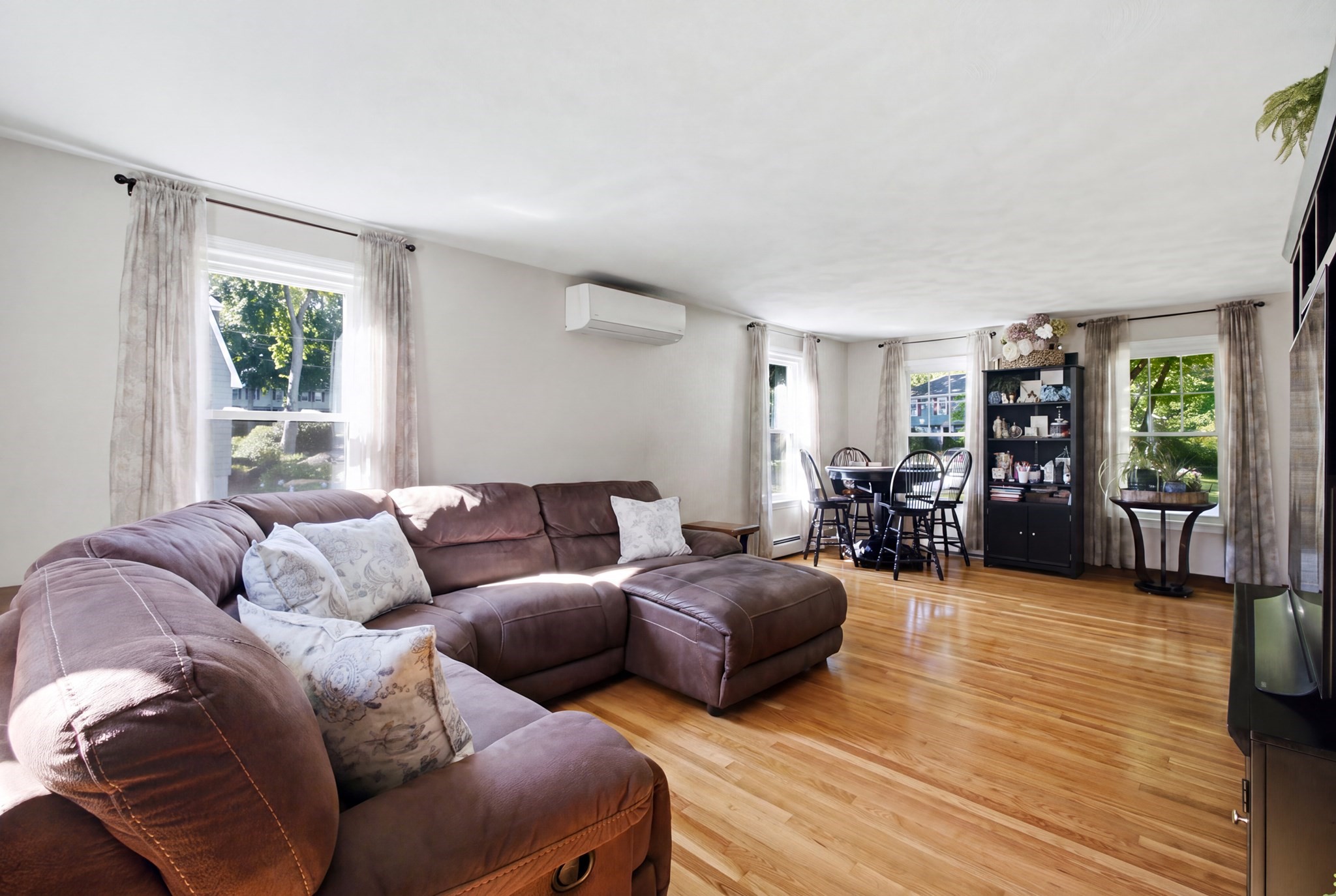 4 Portmore Ln Property Photo 8