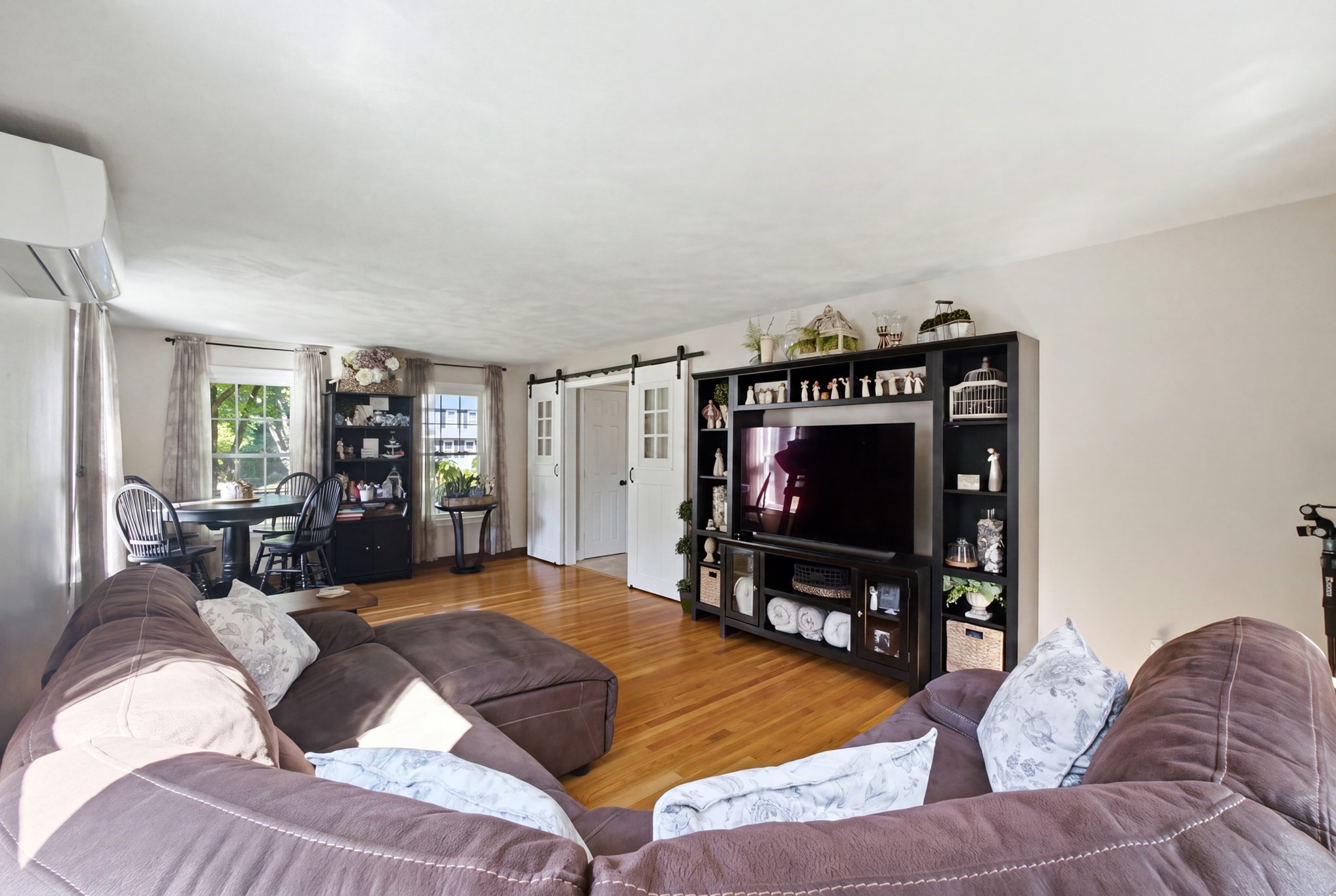 4 Portmore Ln Property Photo 9