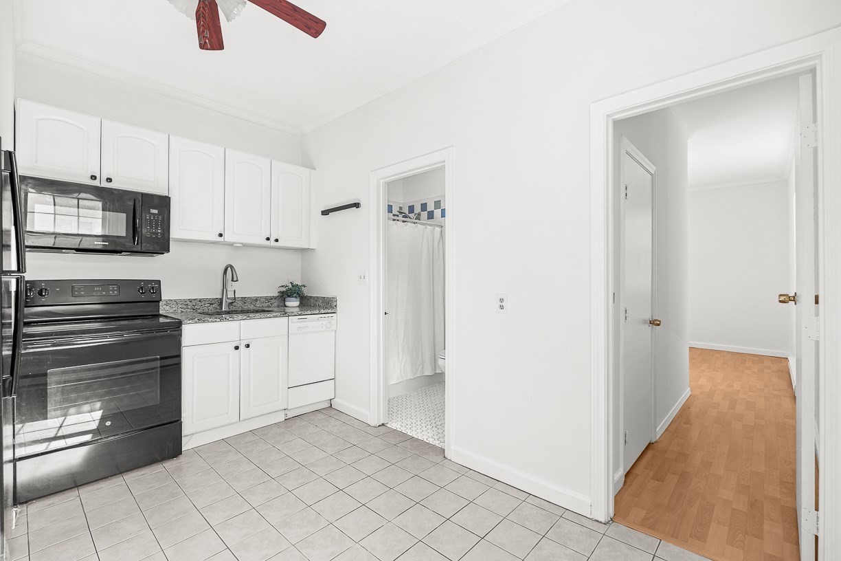 14 W Water St # 1 Property Photo 10