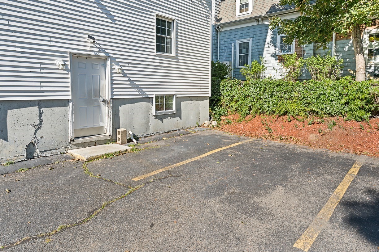 14 W Water St # 1 Property Photo 21