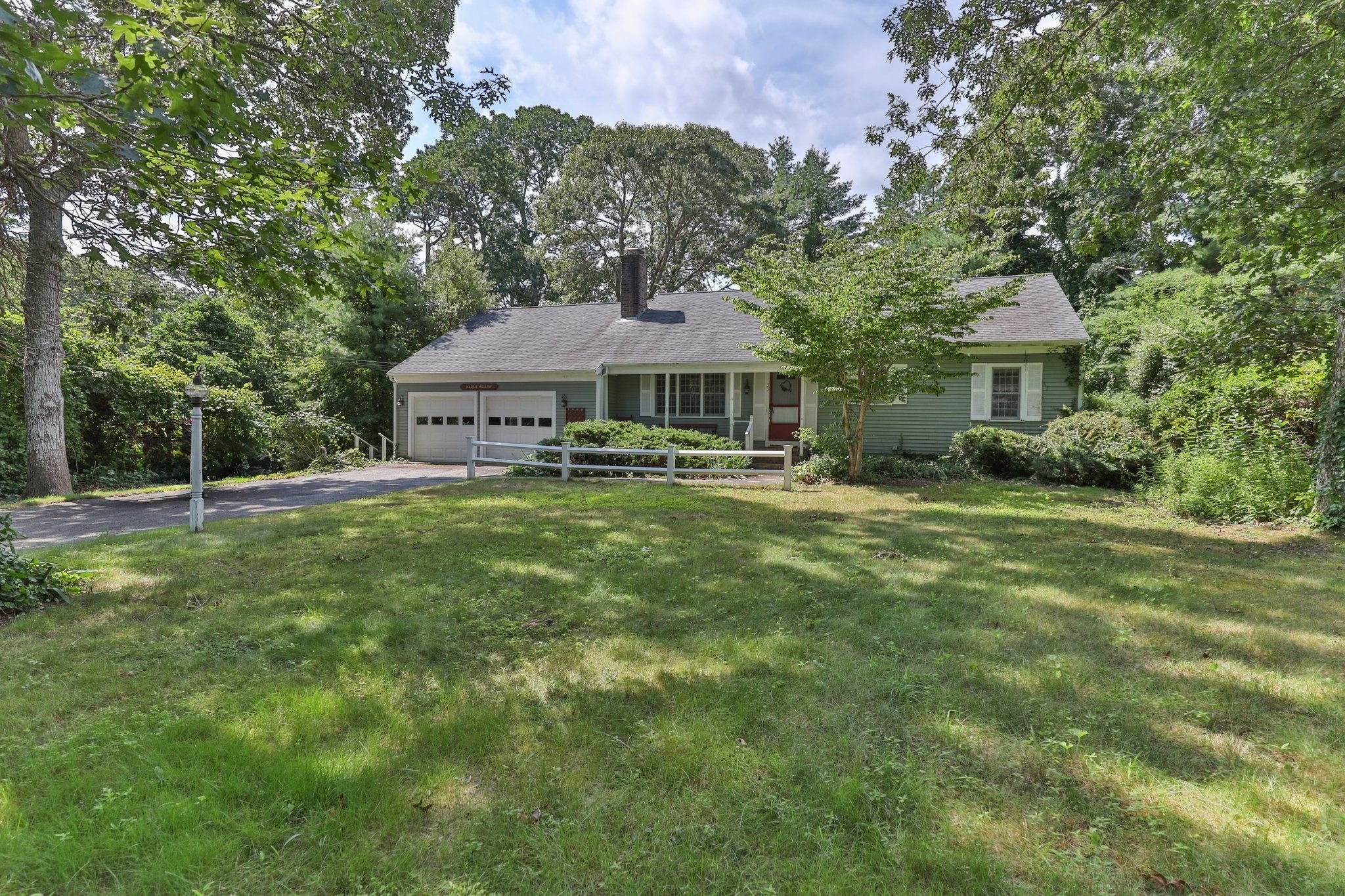 33 Ellis Cir Property Photo 1