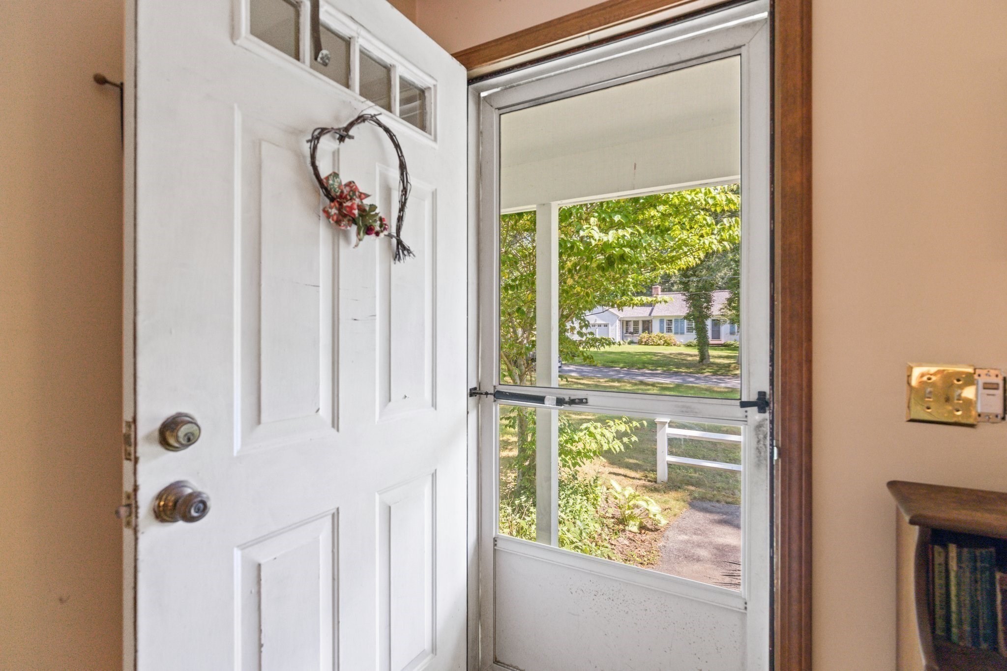 33 Ellis Cir Property Photo 7