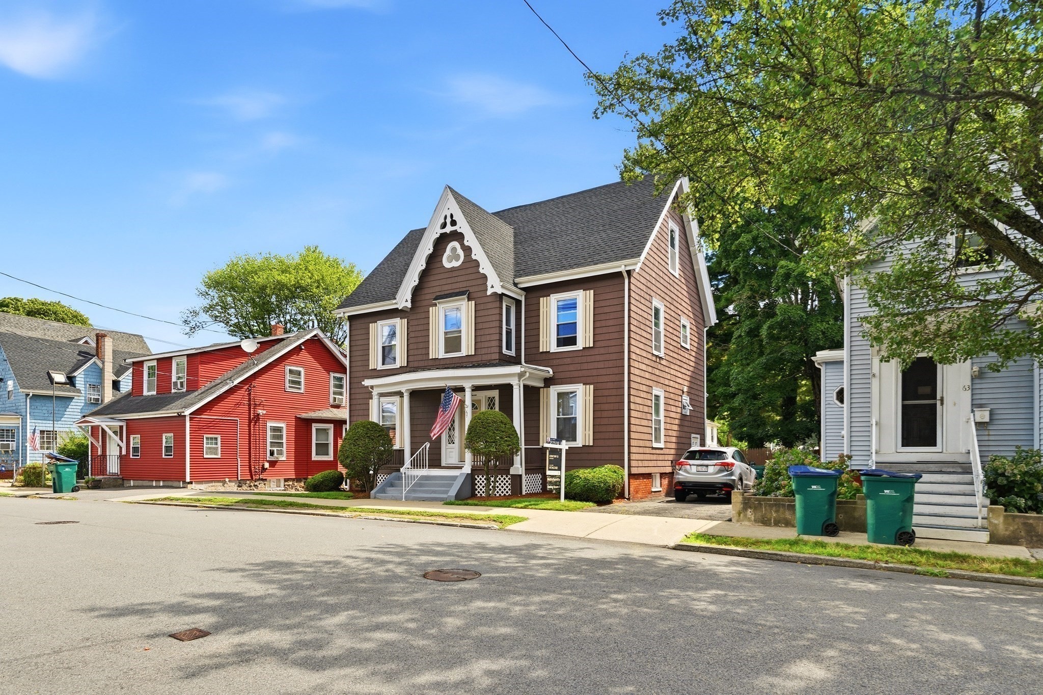 67 Oakwood Ave Property Photo 2