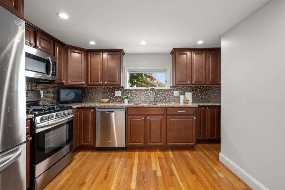 60 Court St. Property Photo 11