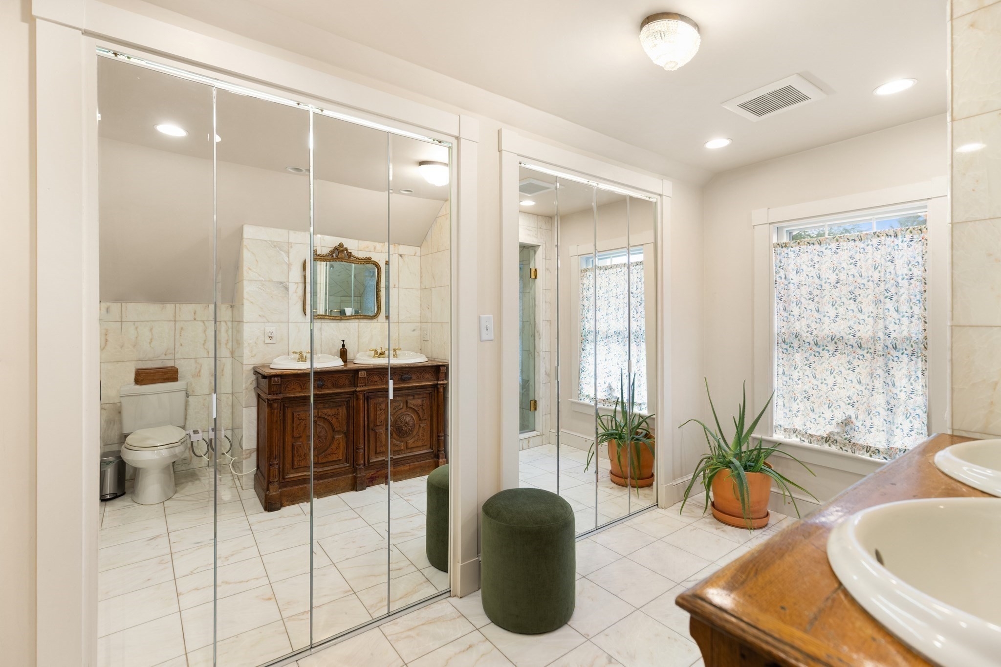 82 Old River Place Property Photo 27