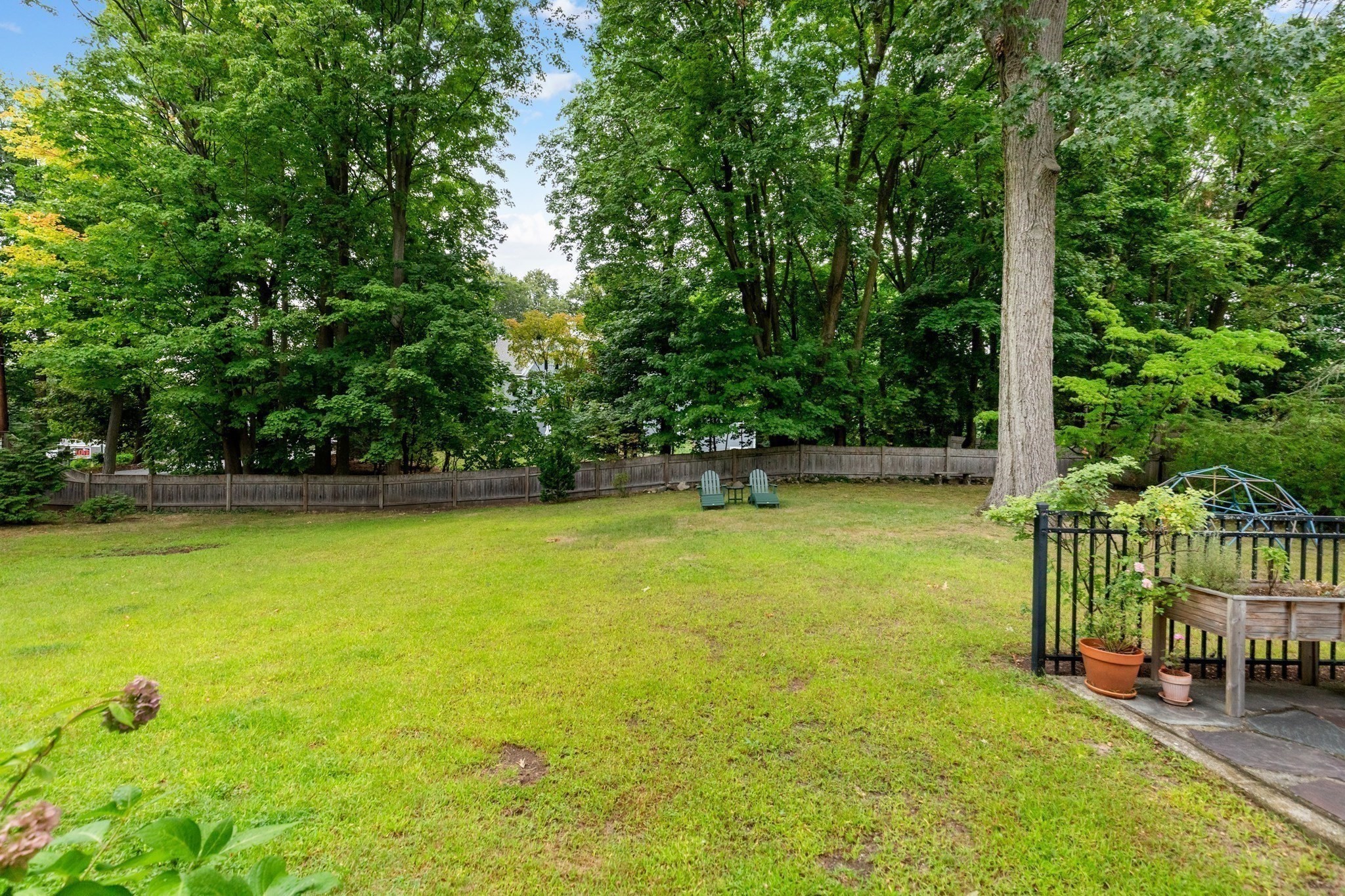 82 Old River Place Property Photo 39