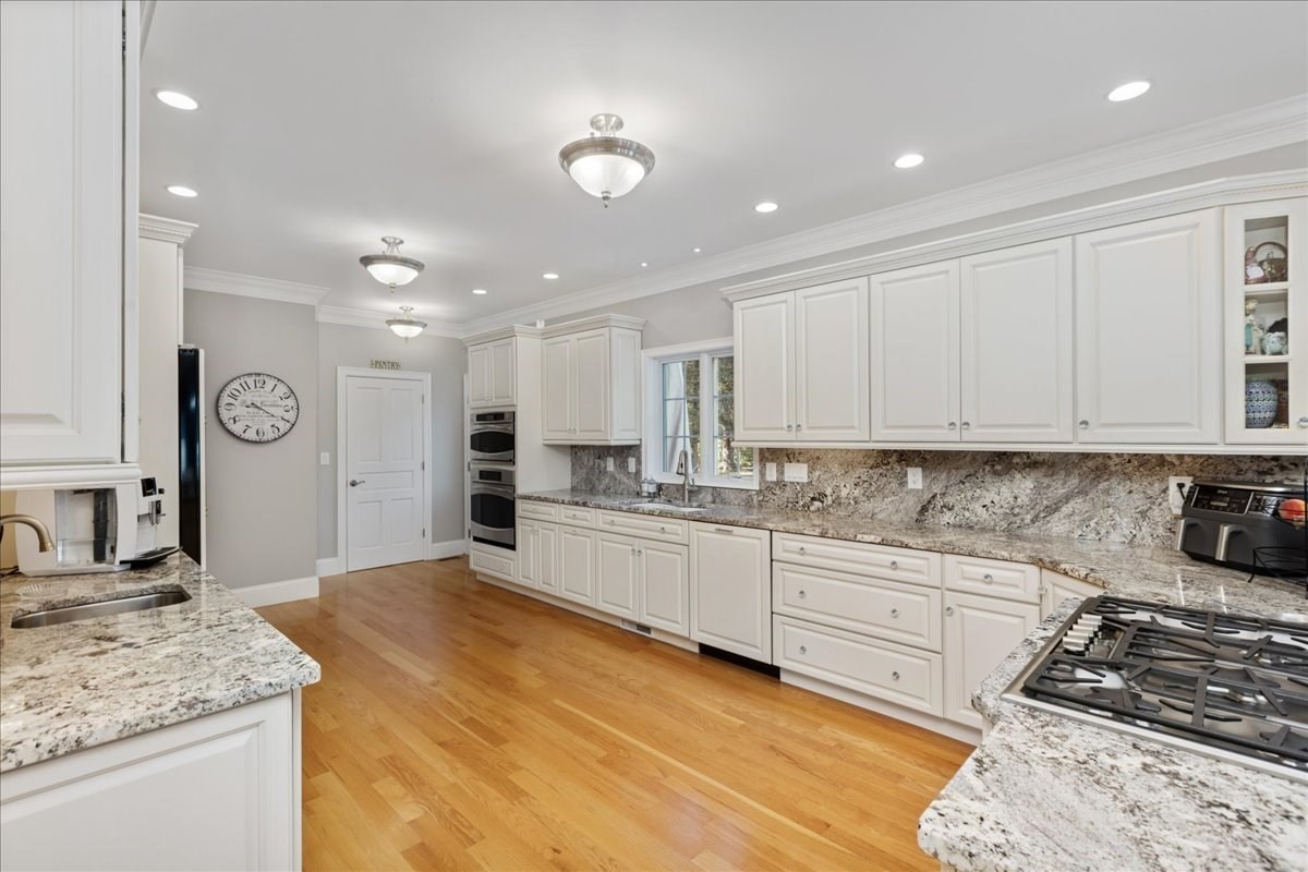 4 Darrens Way Property Photo 7