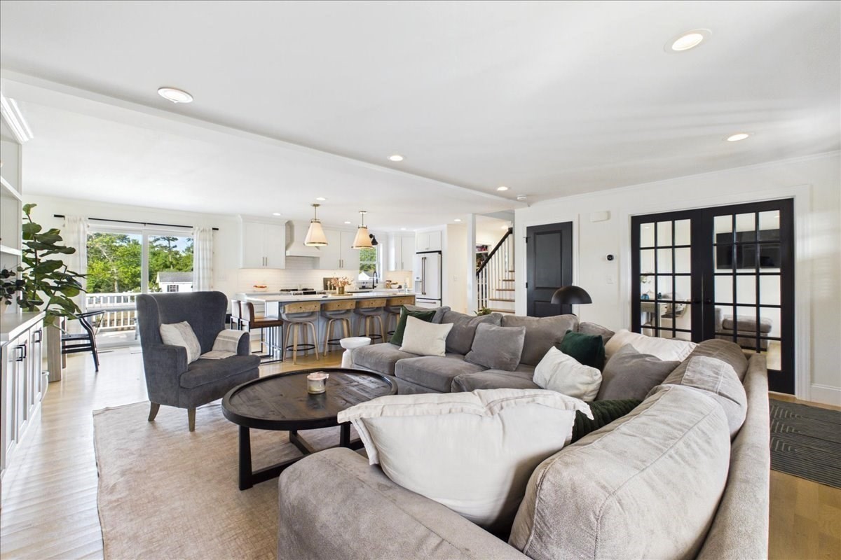6 Karas Way Property Photo 9