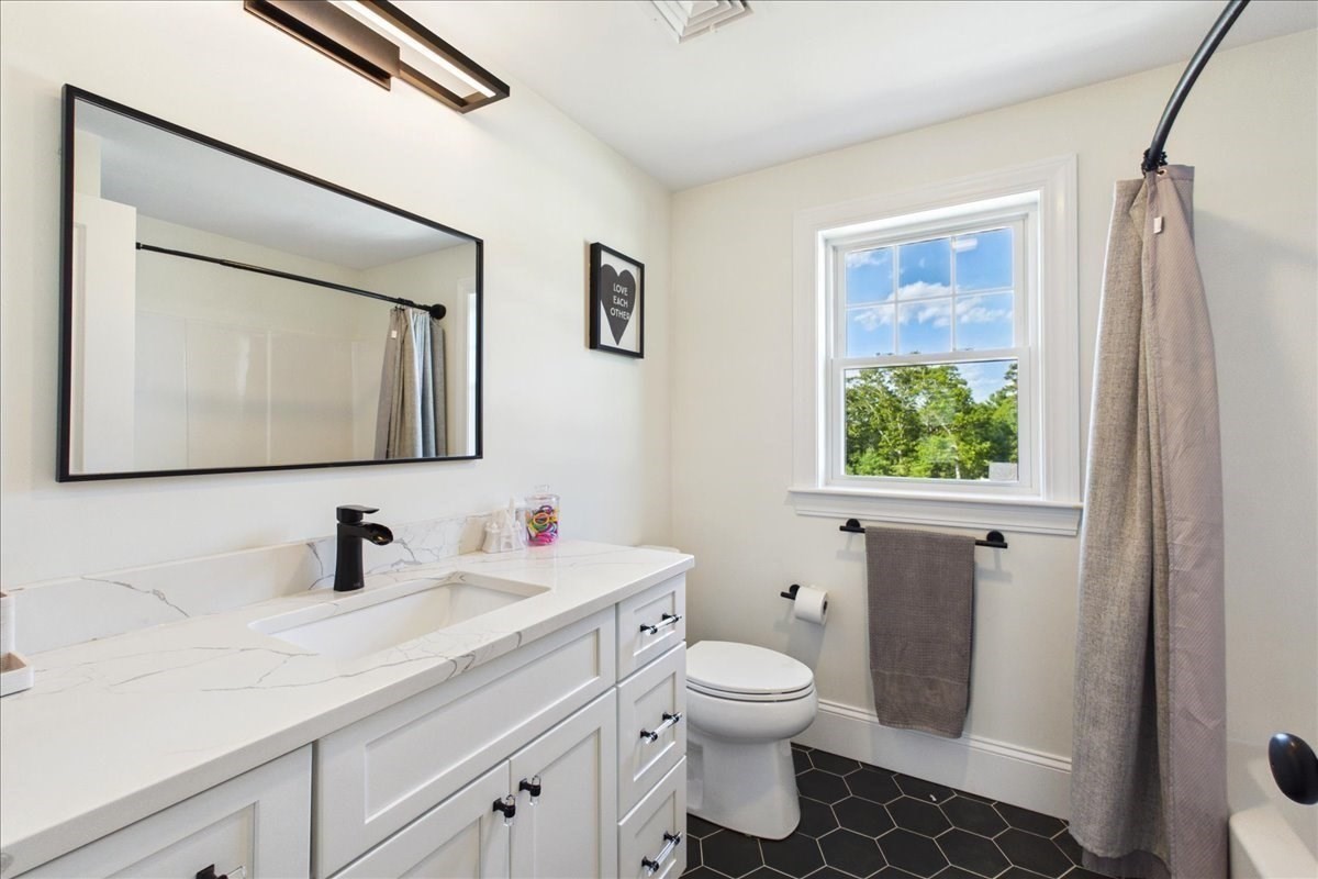 6 Karas Way Property Photo 20