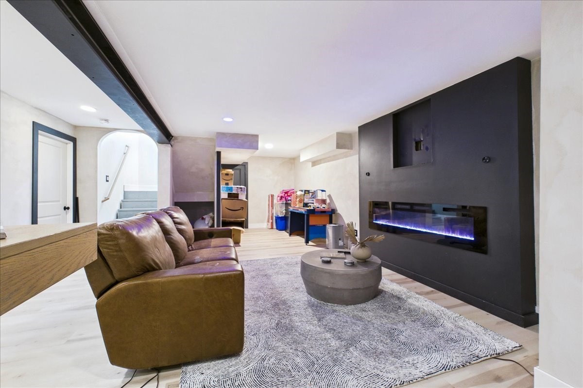 6 Karas Way Property Photo 34
