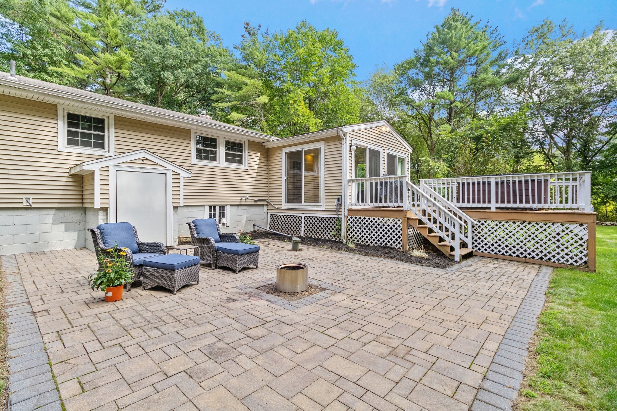 266 Harvard Road Property Photo 24