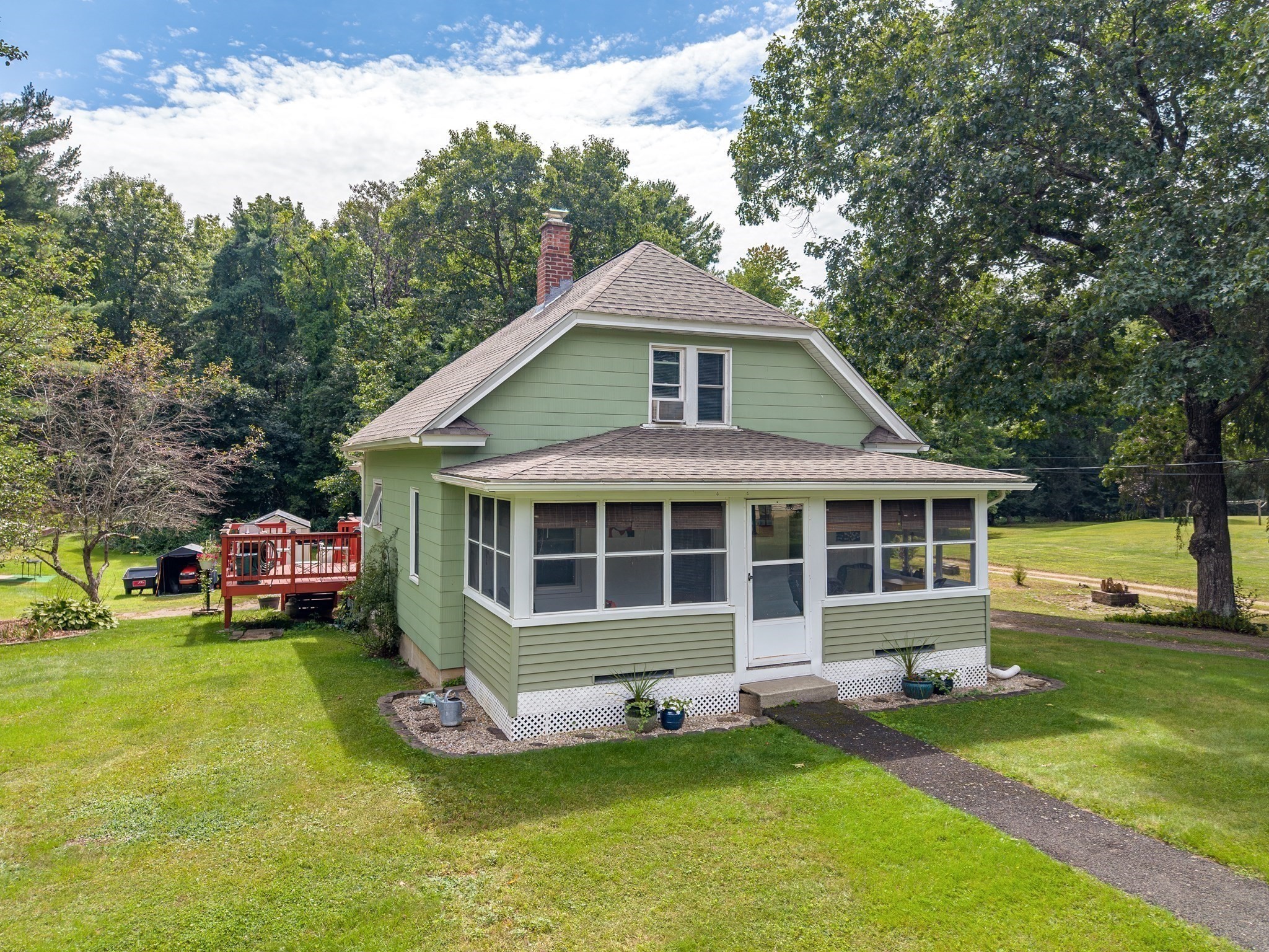 123 Metacomet St Property Photo 1