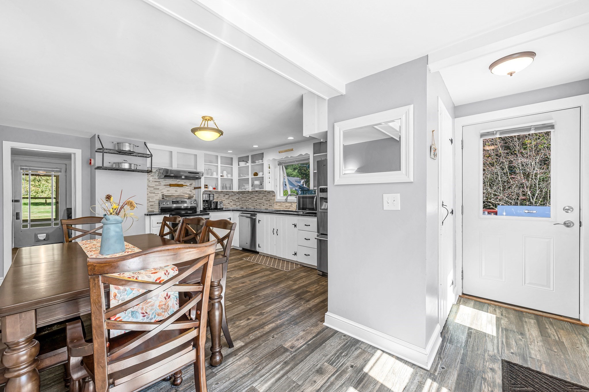 123 Metacomet St Property Photo 10