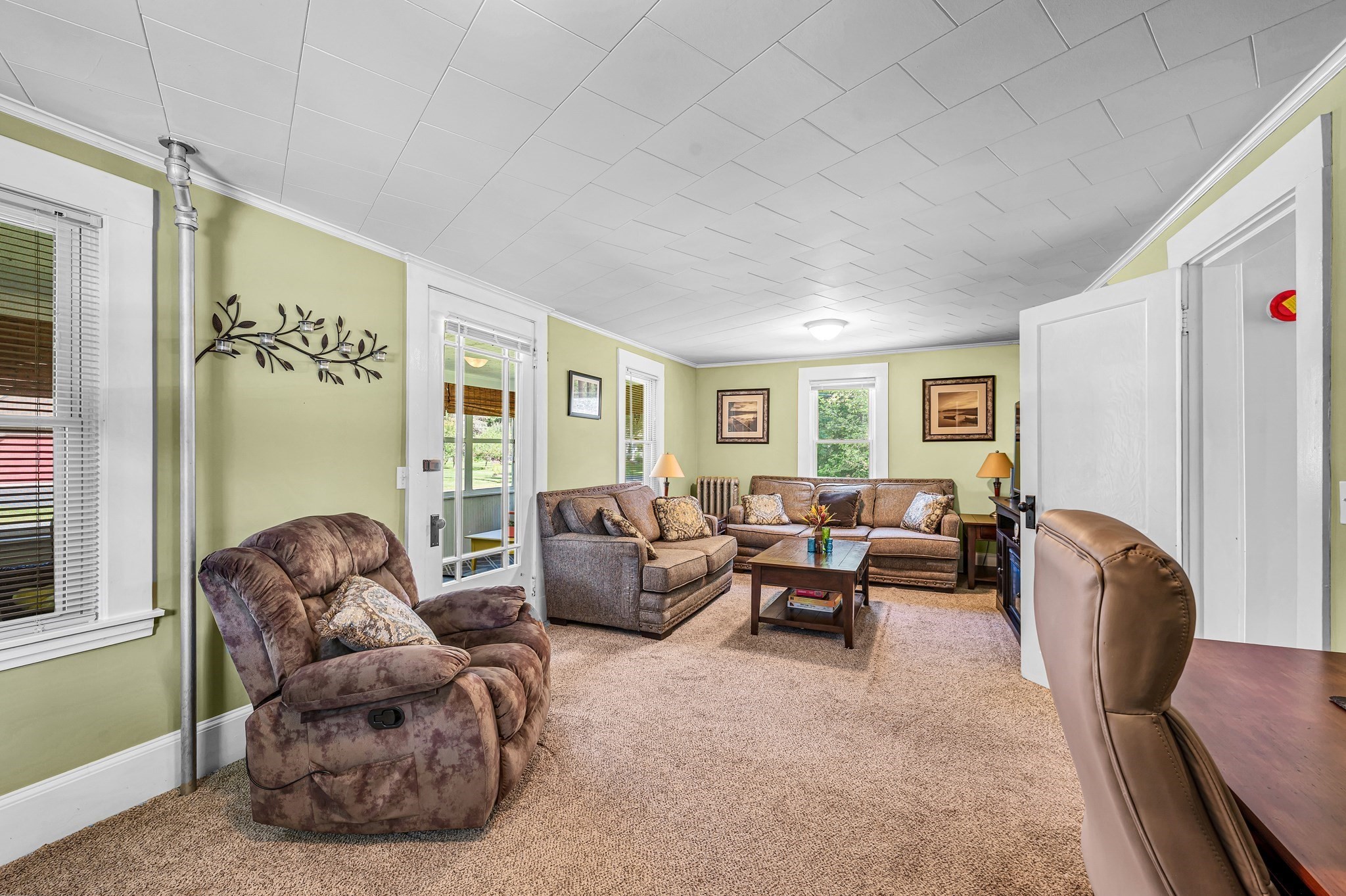 123 Metacomet St Property Photo 16