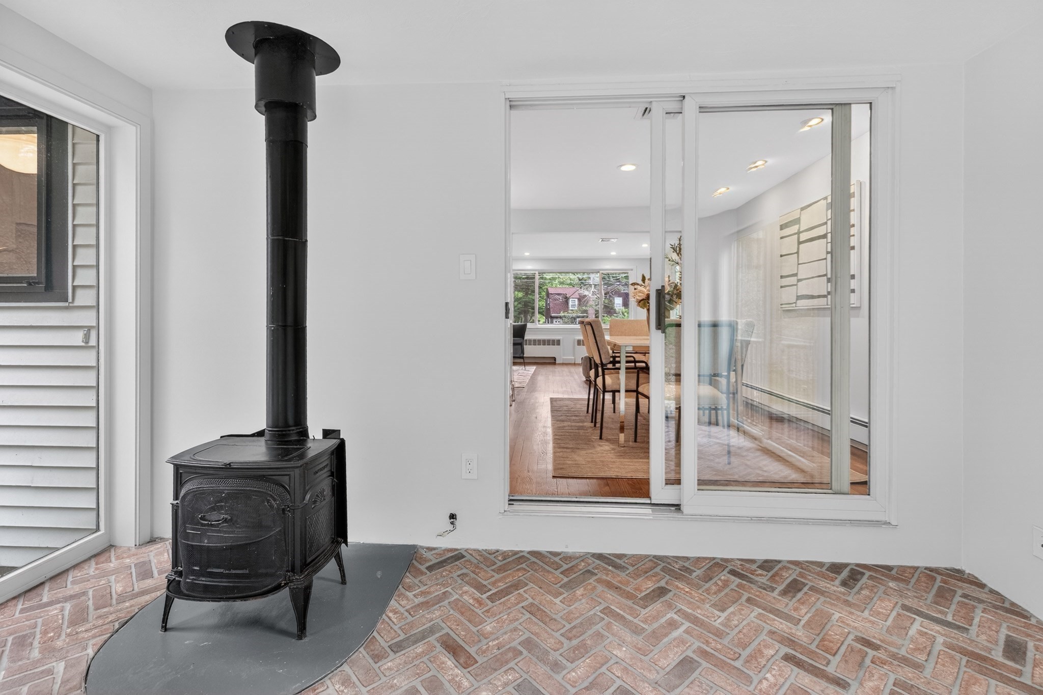 91 Grove Property Photo 16