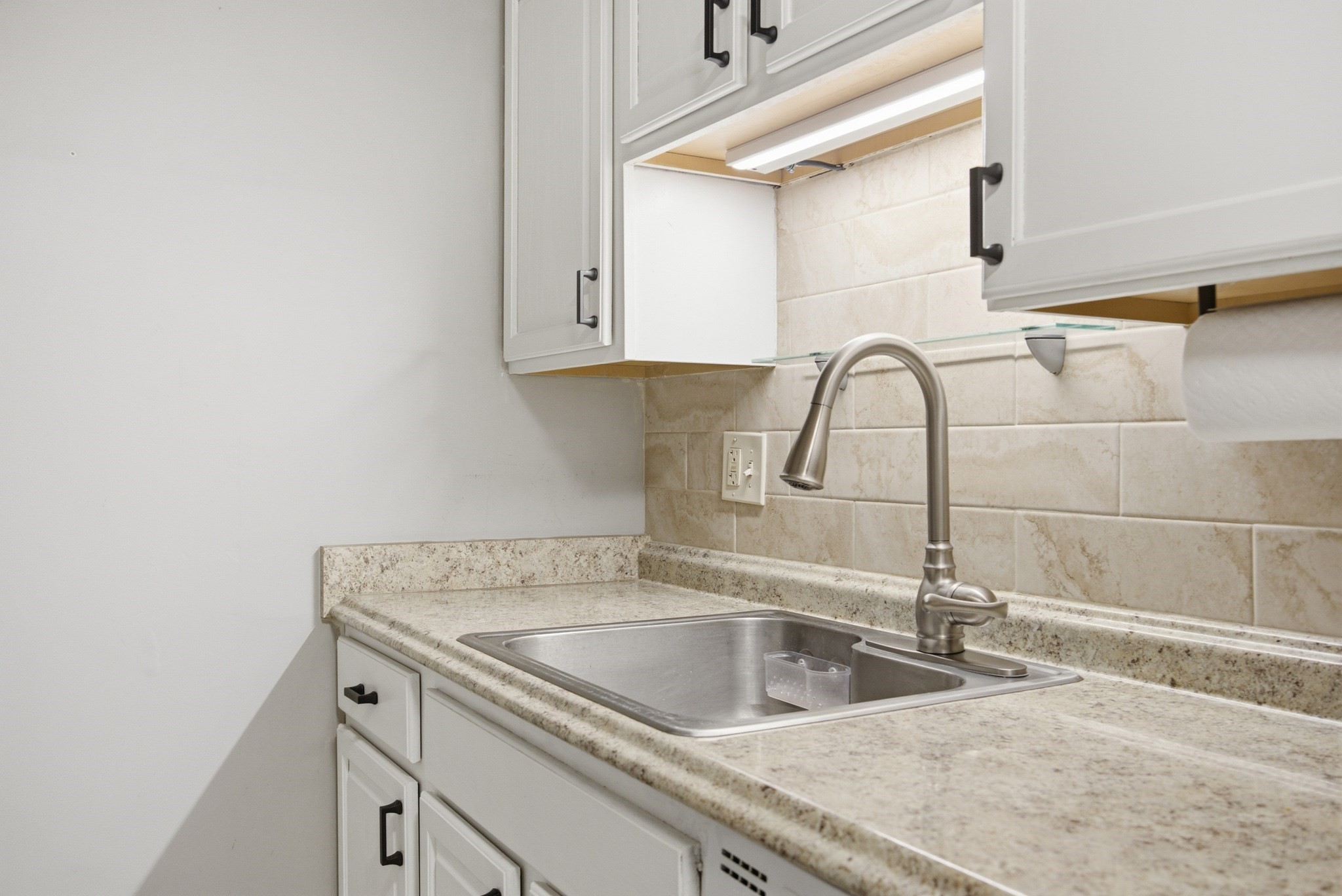 207 Samoset Street # B16 Property Photo 7