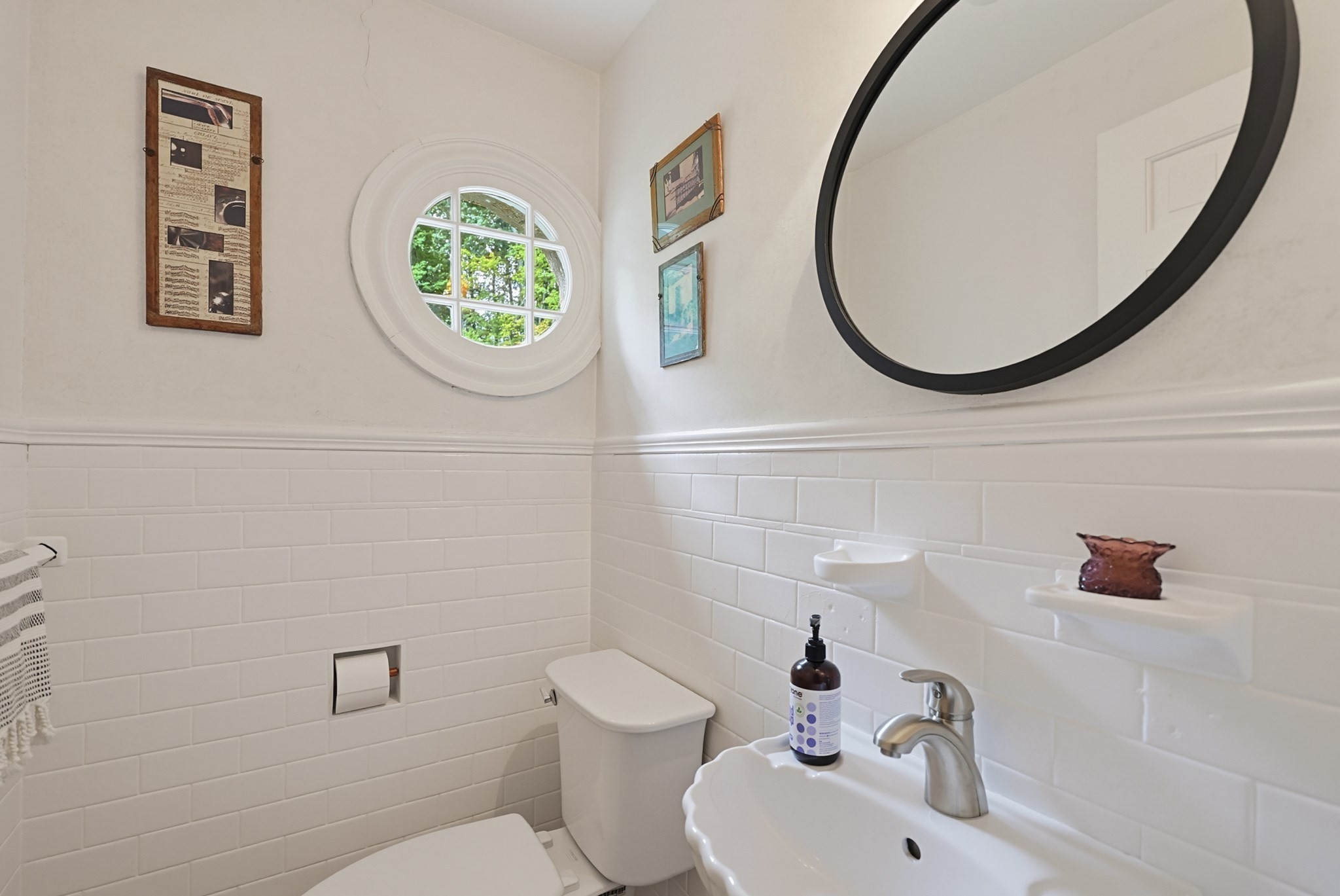 28 Drury Ln Property Photo 18