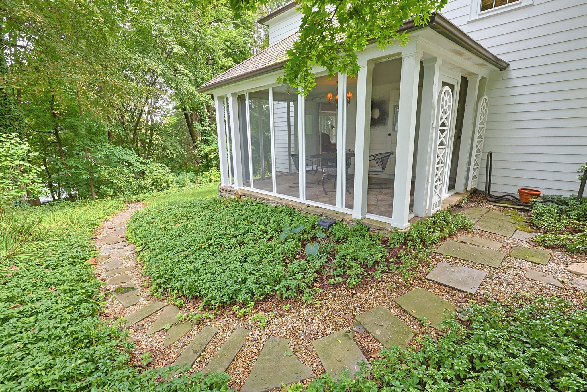 28 Drury Ln Property Photo 35