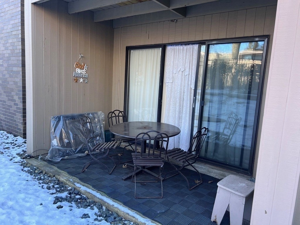 70 Shrewsbury Green # C Property Photo 12