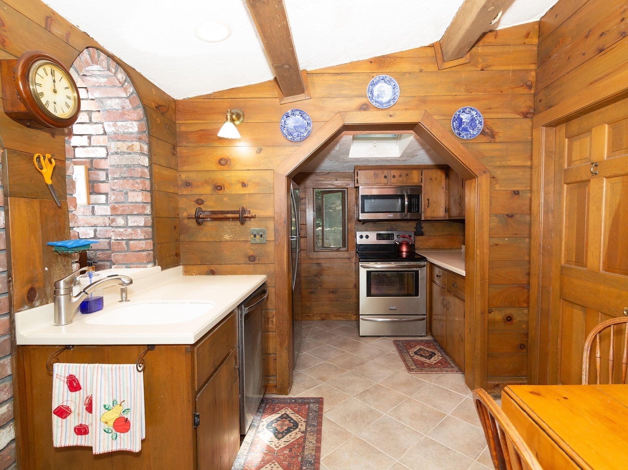 5 Mansion Rd Property Photo 7